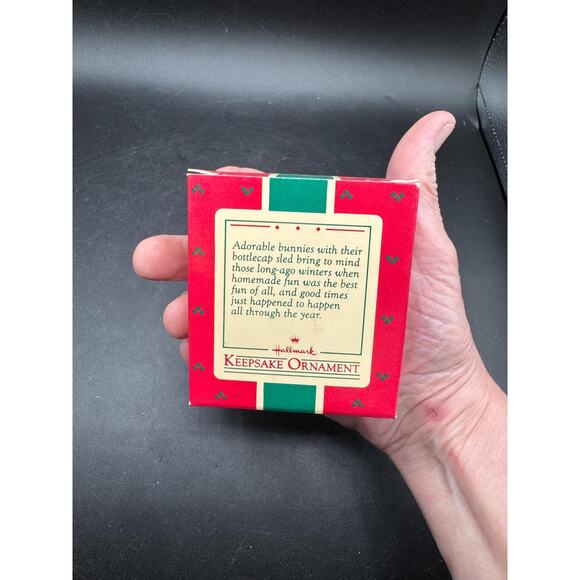 1985 Hallmark Keepsake Christmas Ornament Bottlecap Fun Bunnies MIB! -32D - Picture 2 of 7